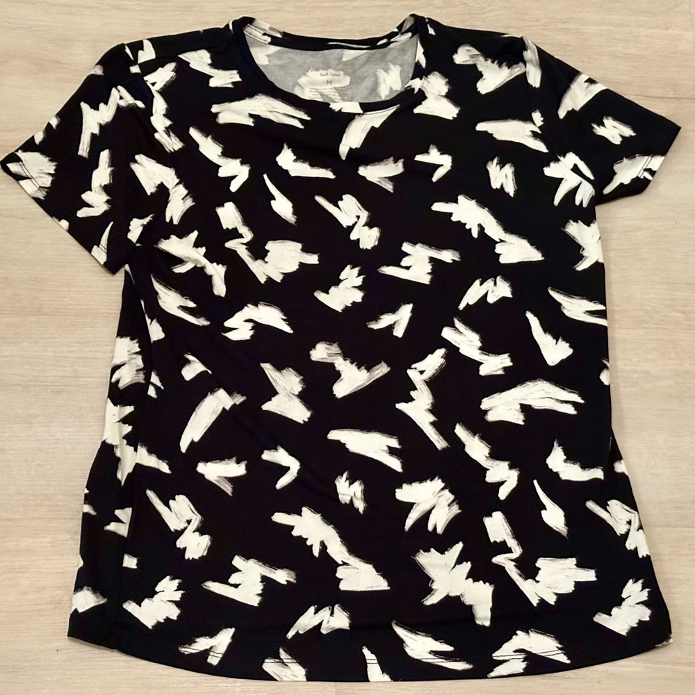 Nine West Women’s Black Short Sleeve Crew Neck T-Shirt, Size M, Soft Spun & Cute